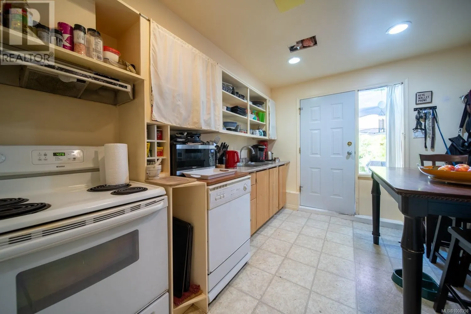 1616 Meredith Rd