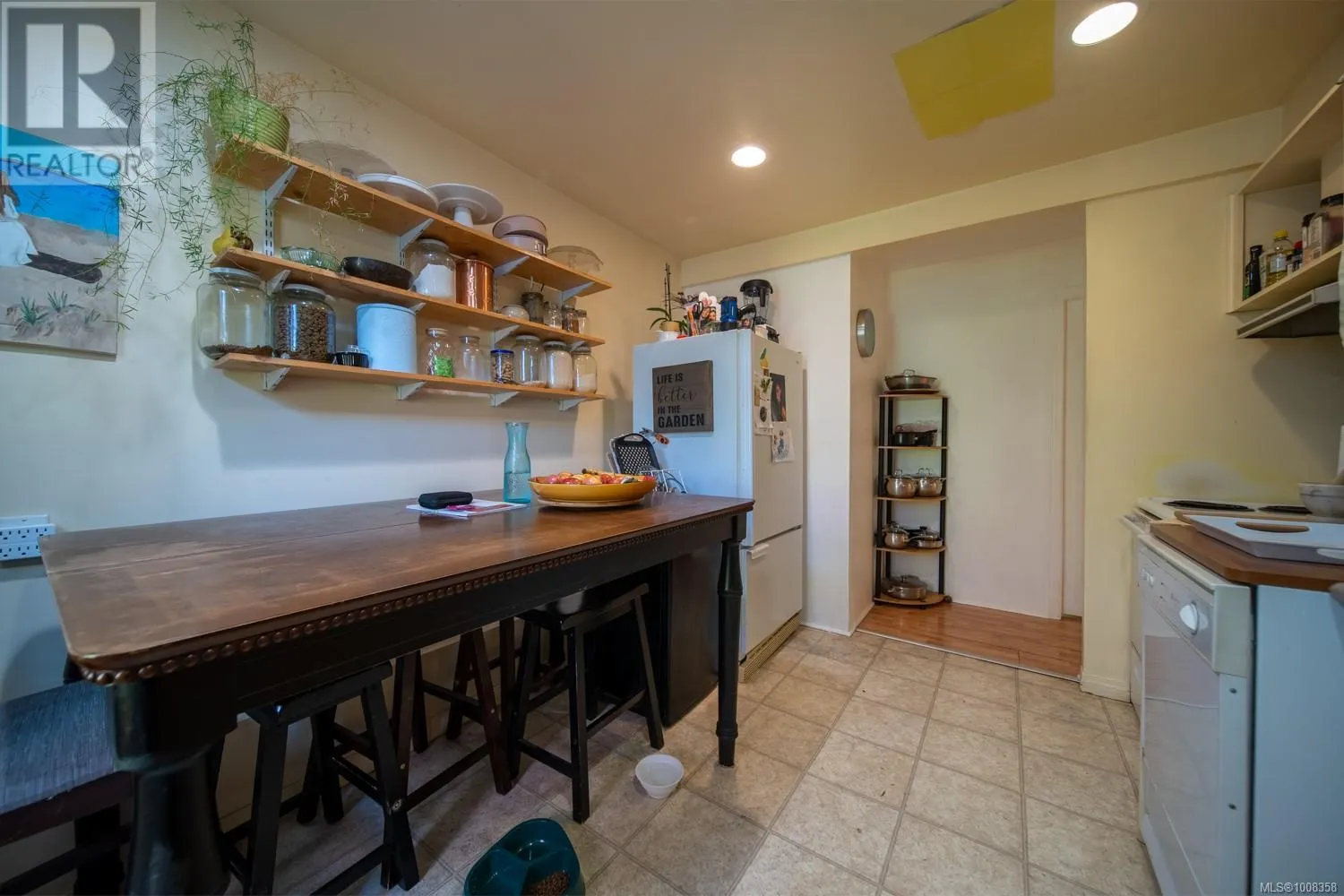 1616 Meredith Rd