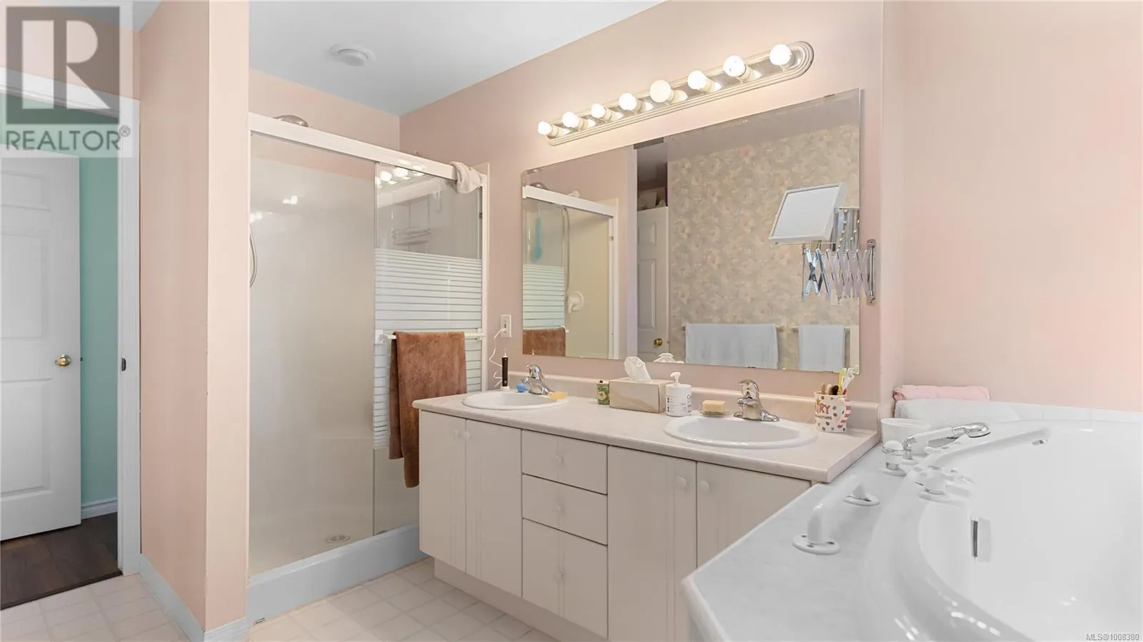 2059 Saltair Pl