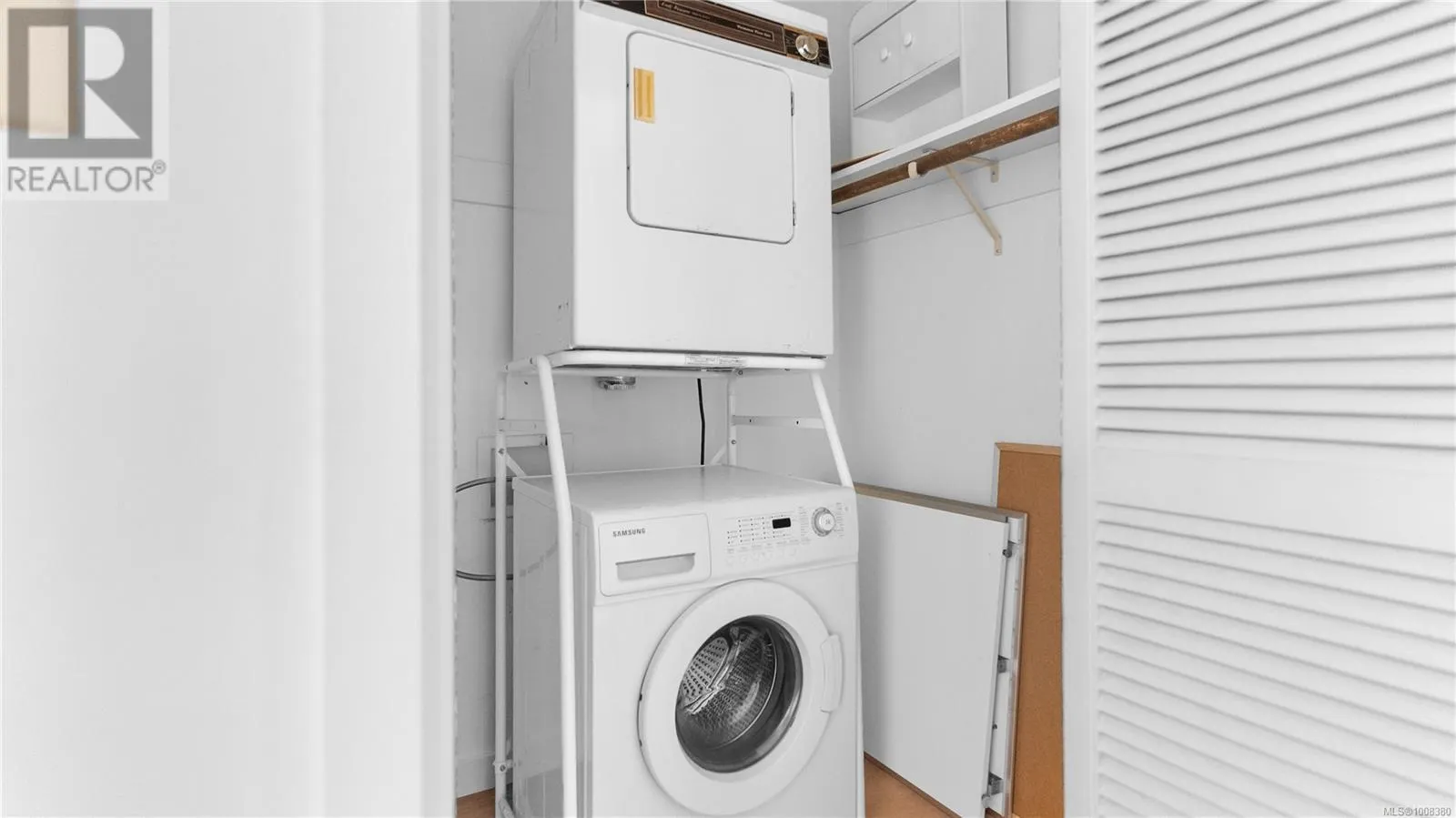 2059 Saltair Pl