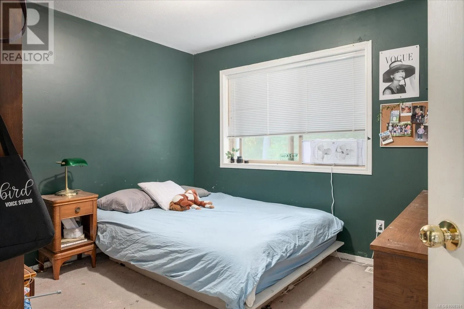 749 Redwood Dr