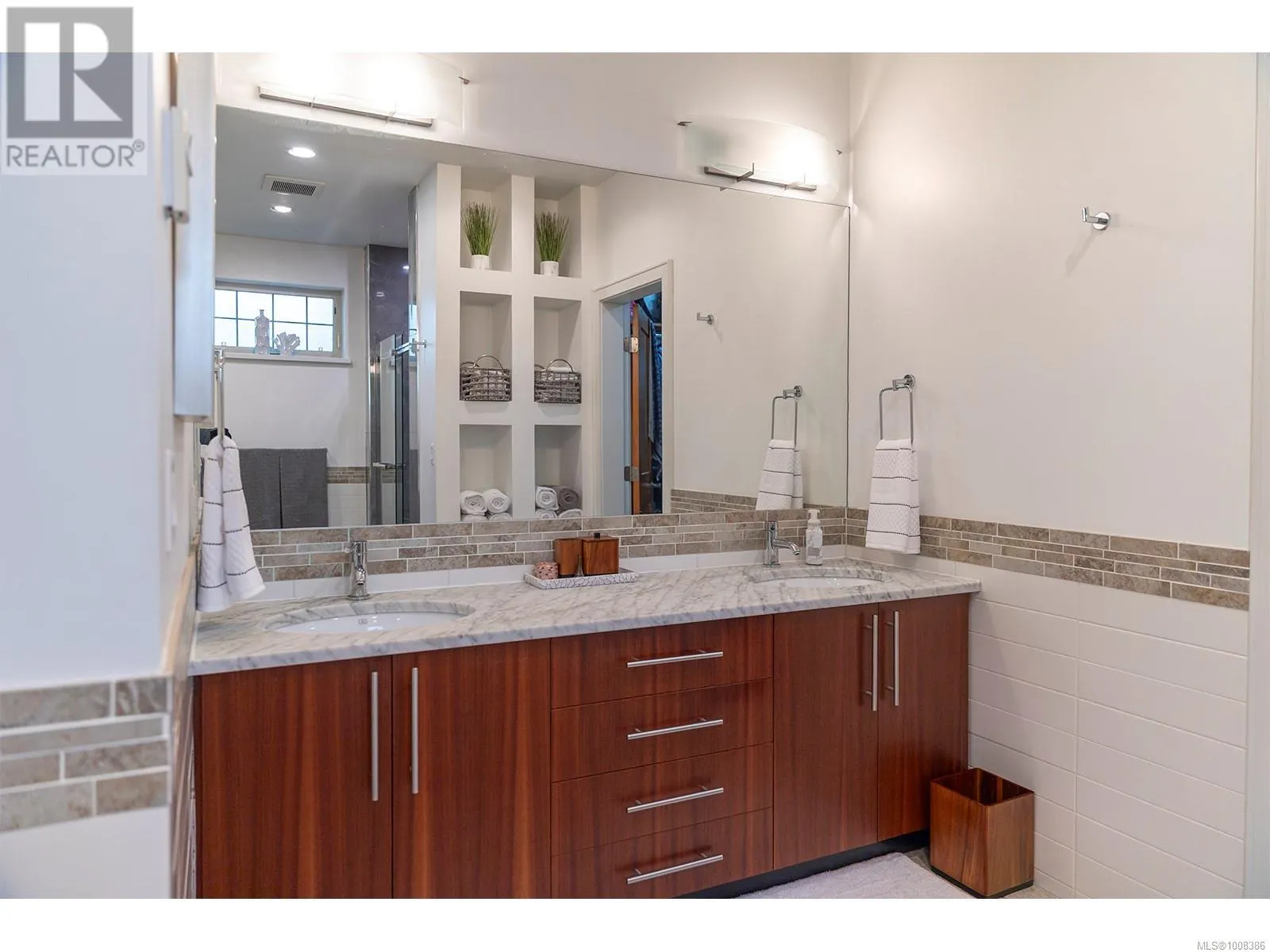 1267 Oceanwood Lane
