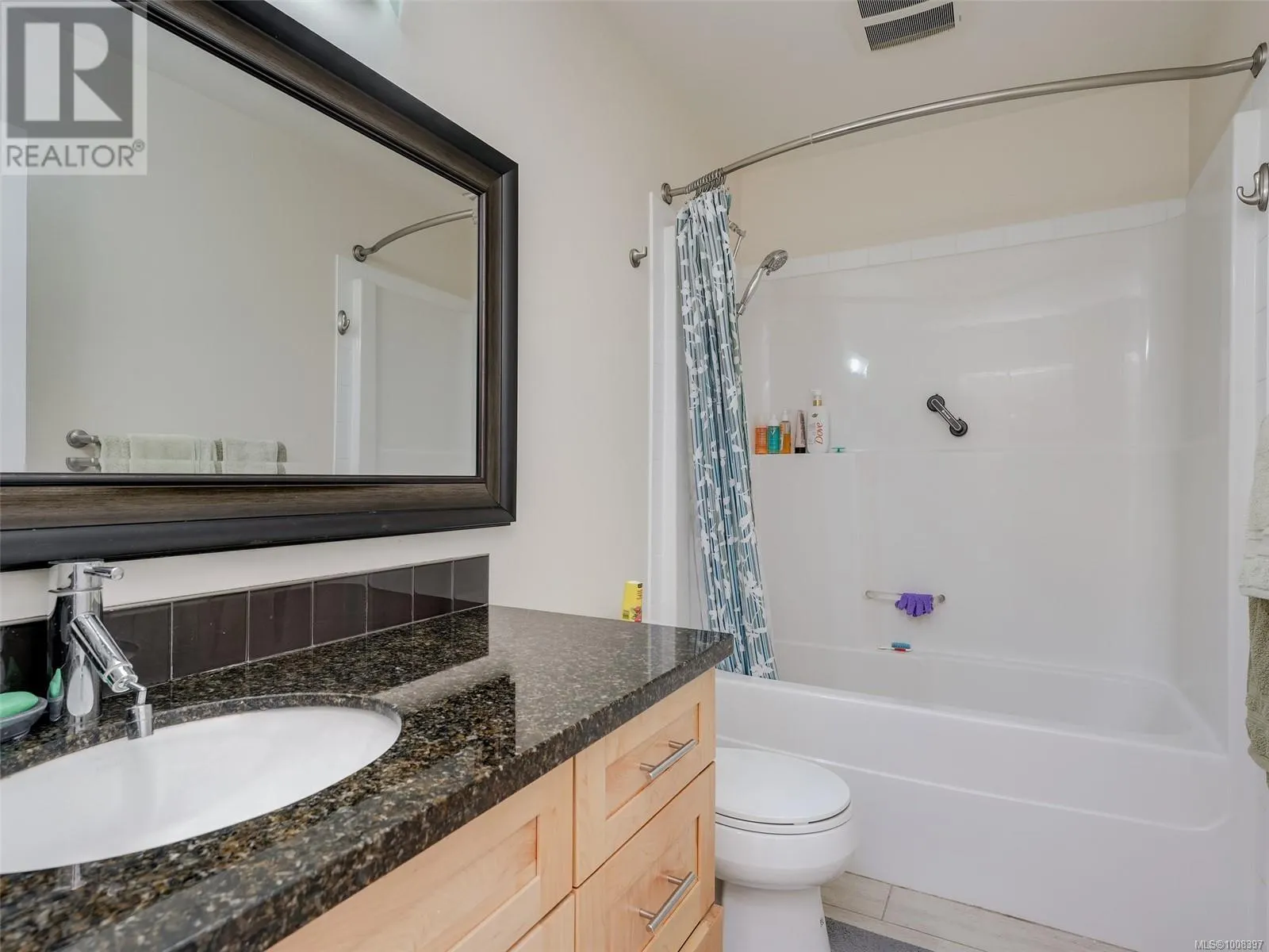 1026 Tillicum Rd