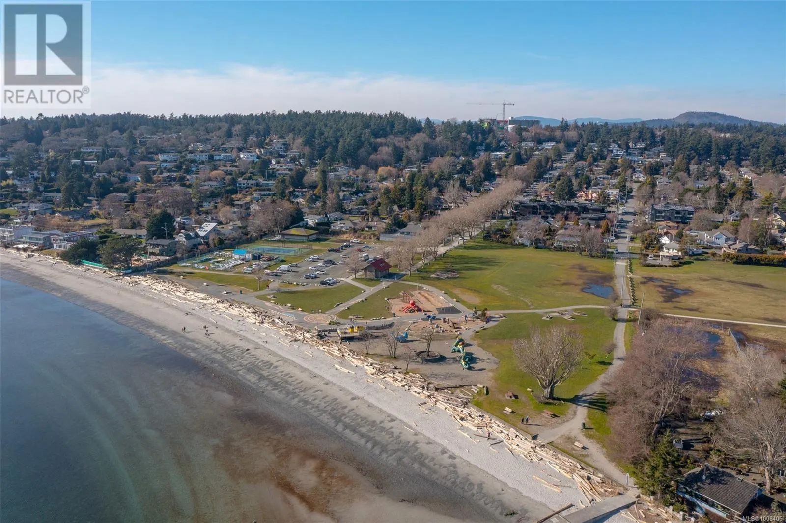 3928 Cadboro Bay Rd