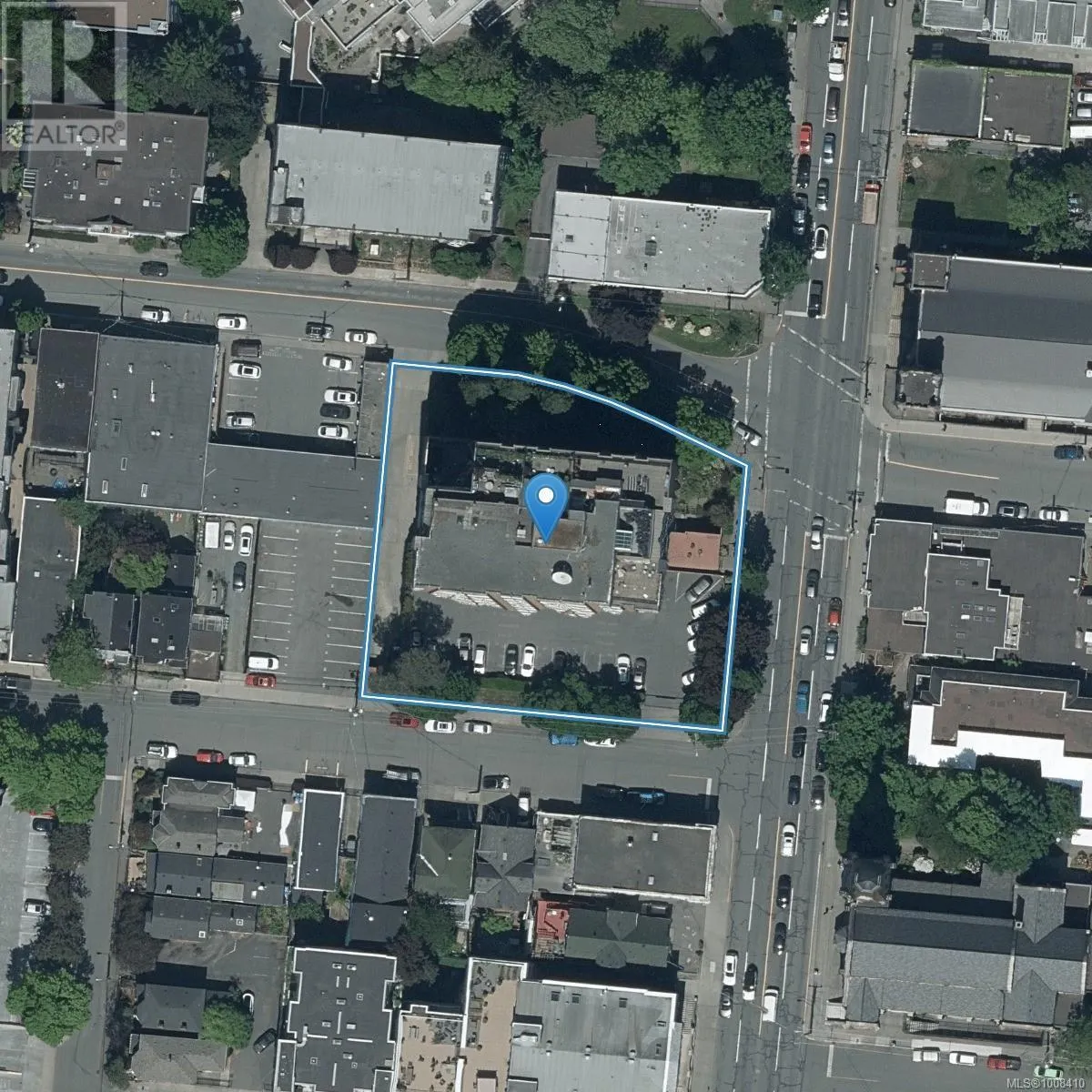 809 1630 Quadra St