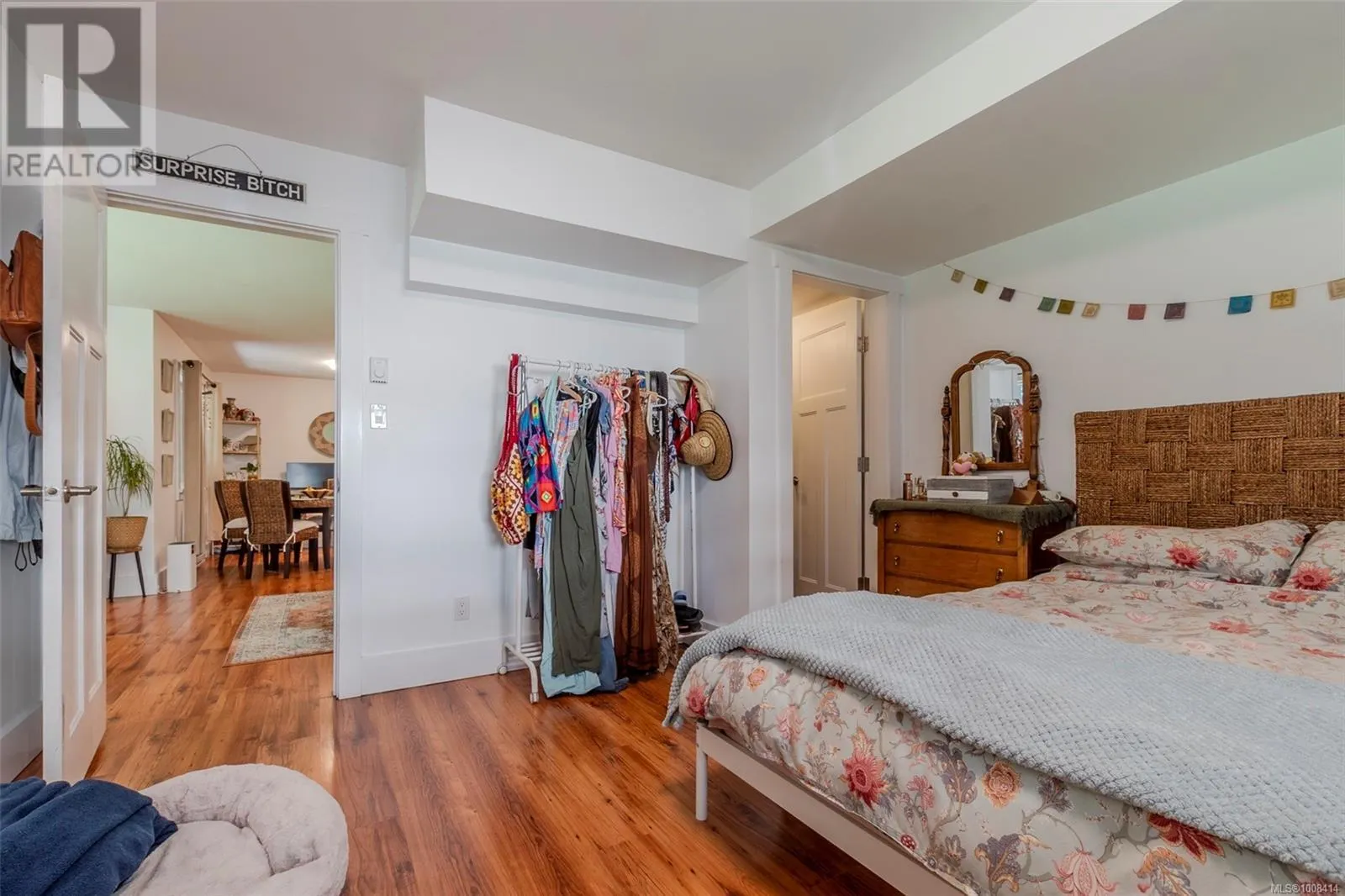 6888 Southview Terr