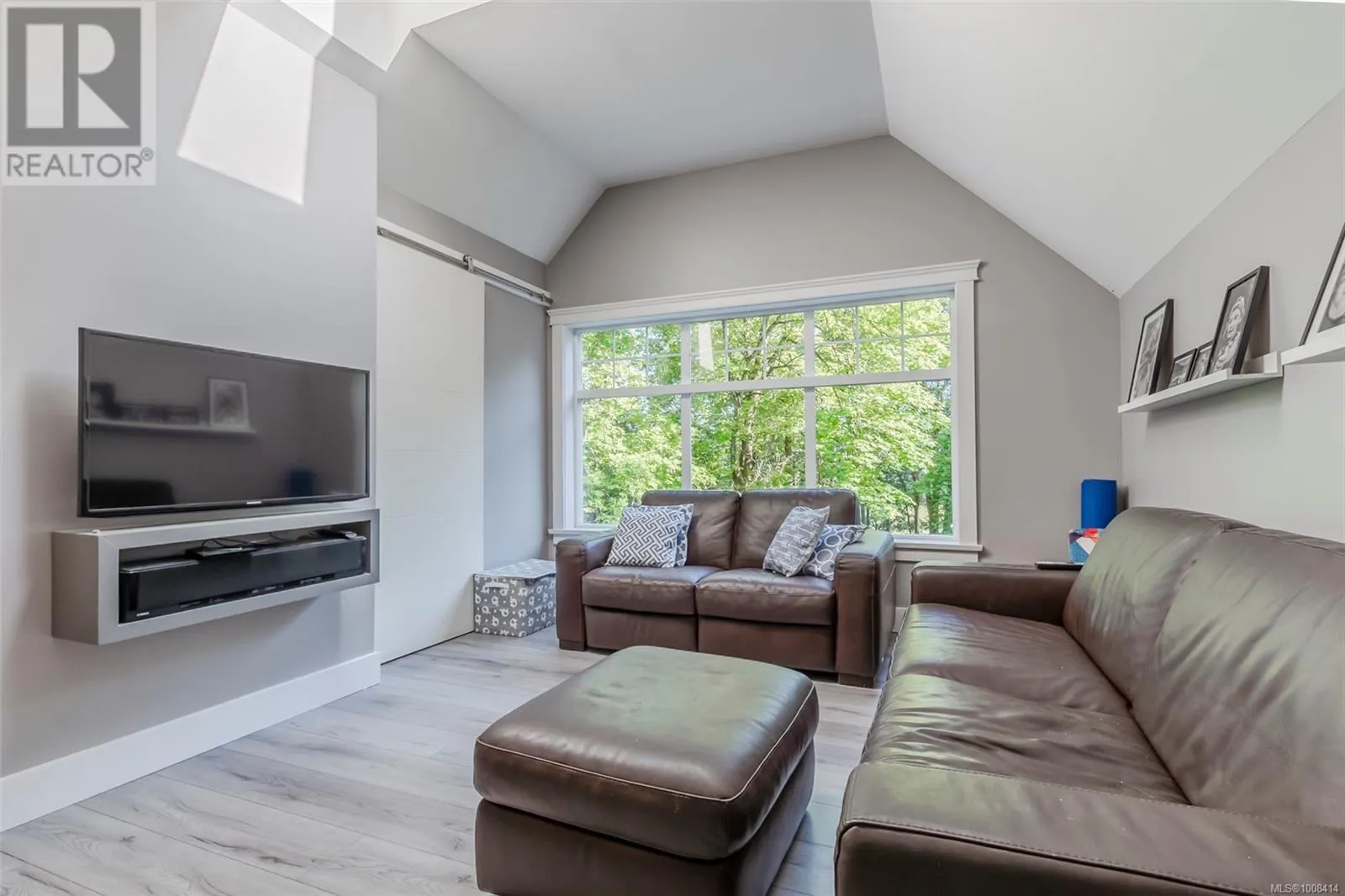 6888 Southview Terr
