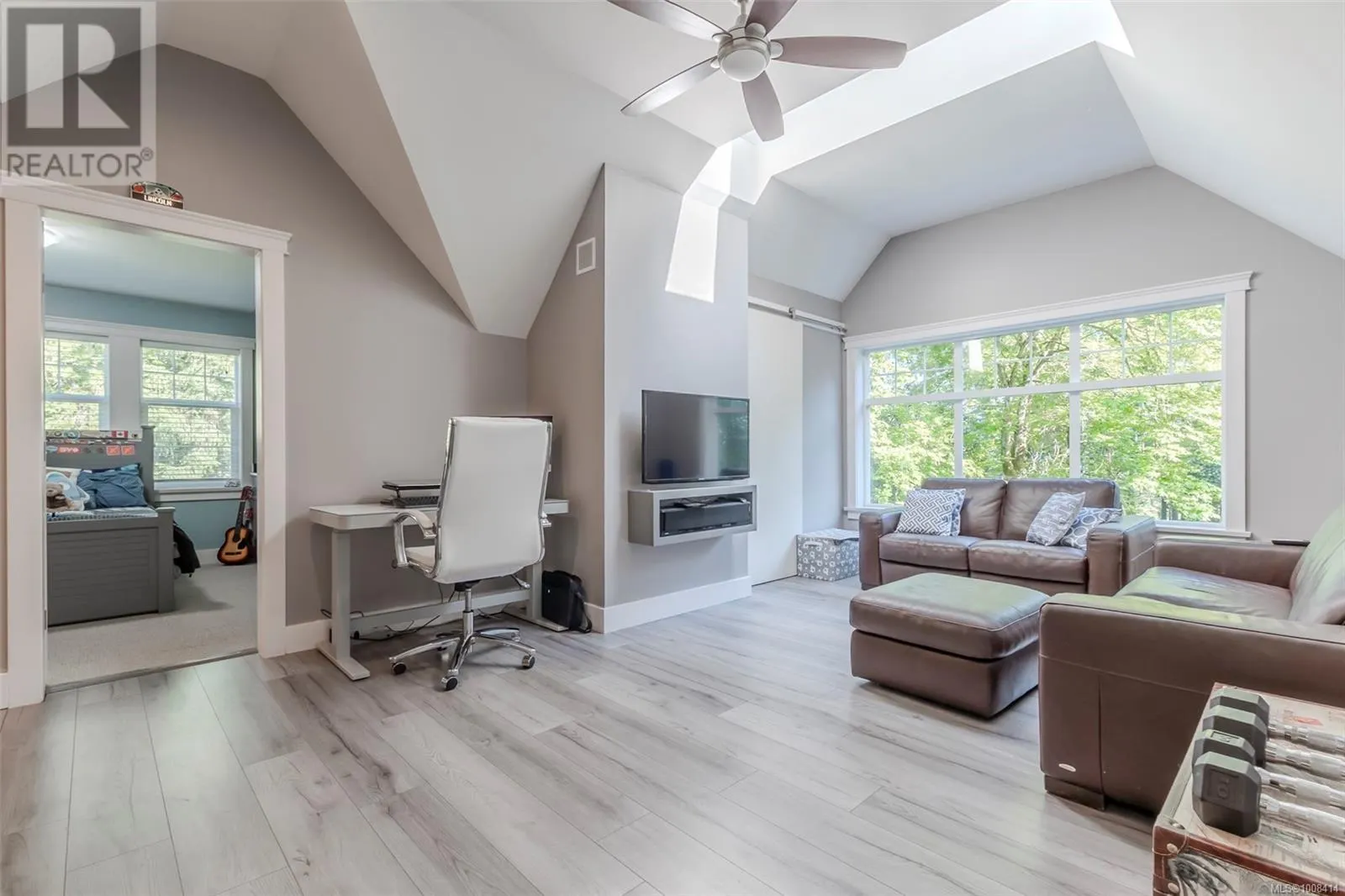 6888 Southview Terr