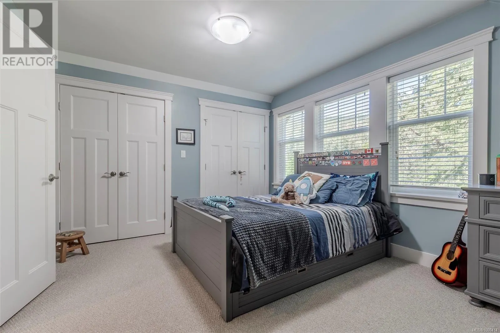 6888 Southview Terr