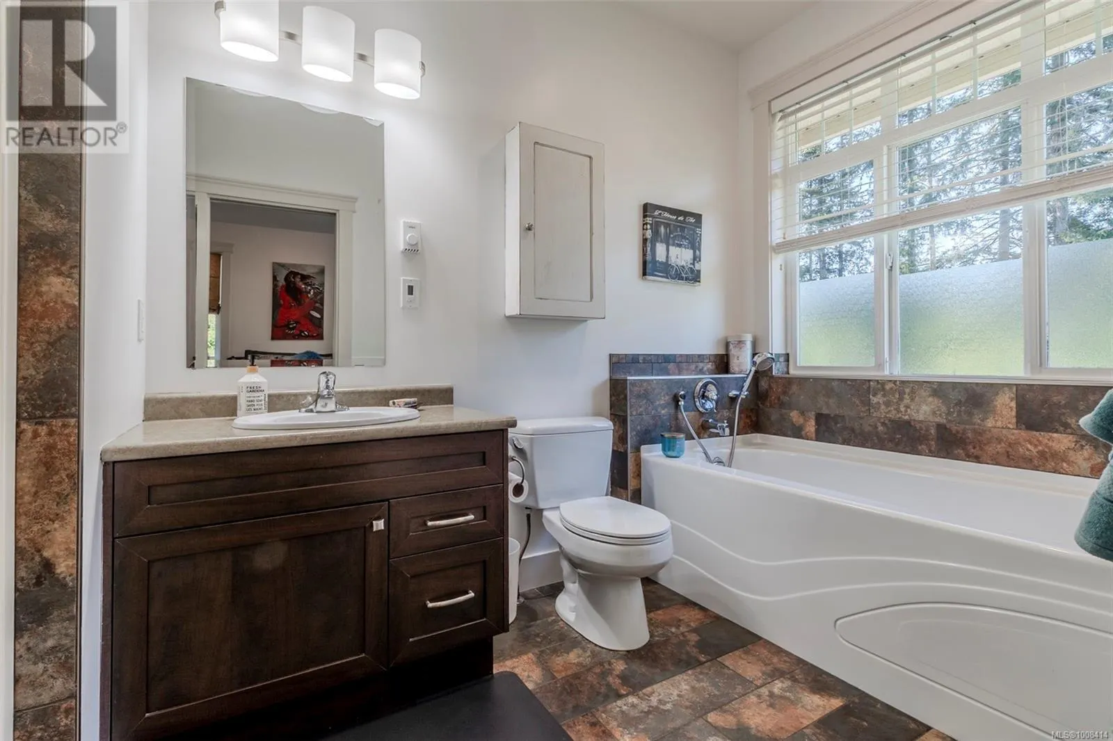 6888 Southview Terr