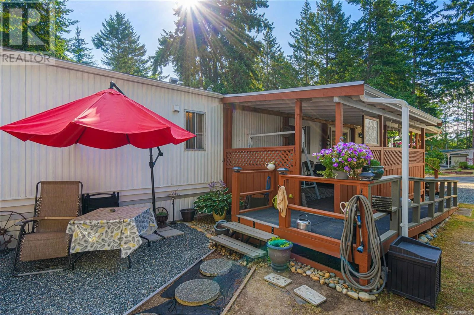 31 1247 Arbutus Rd