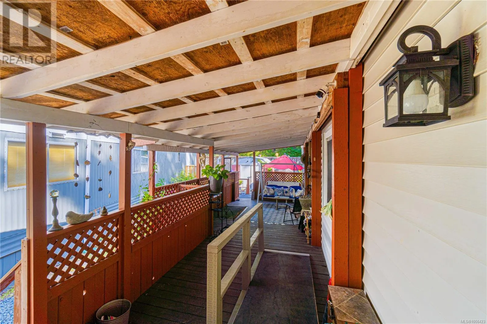 31 1247 Arbutus Rd