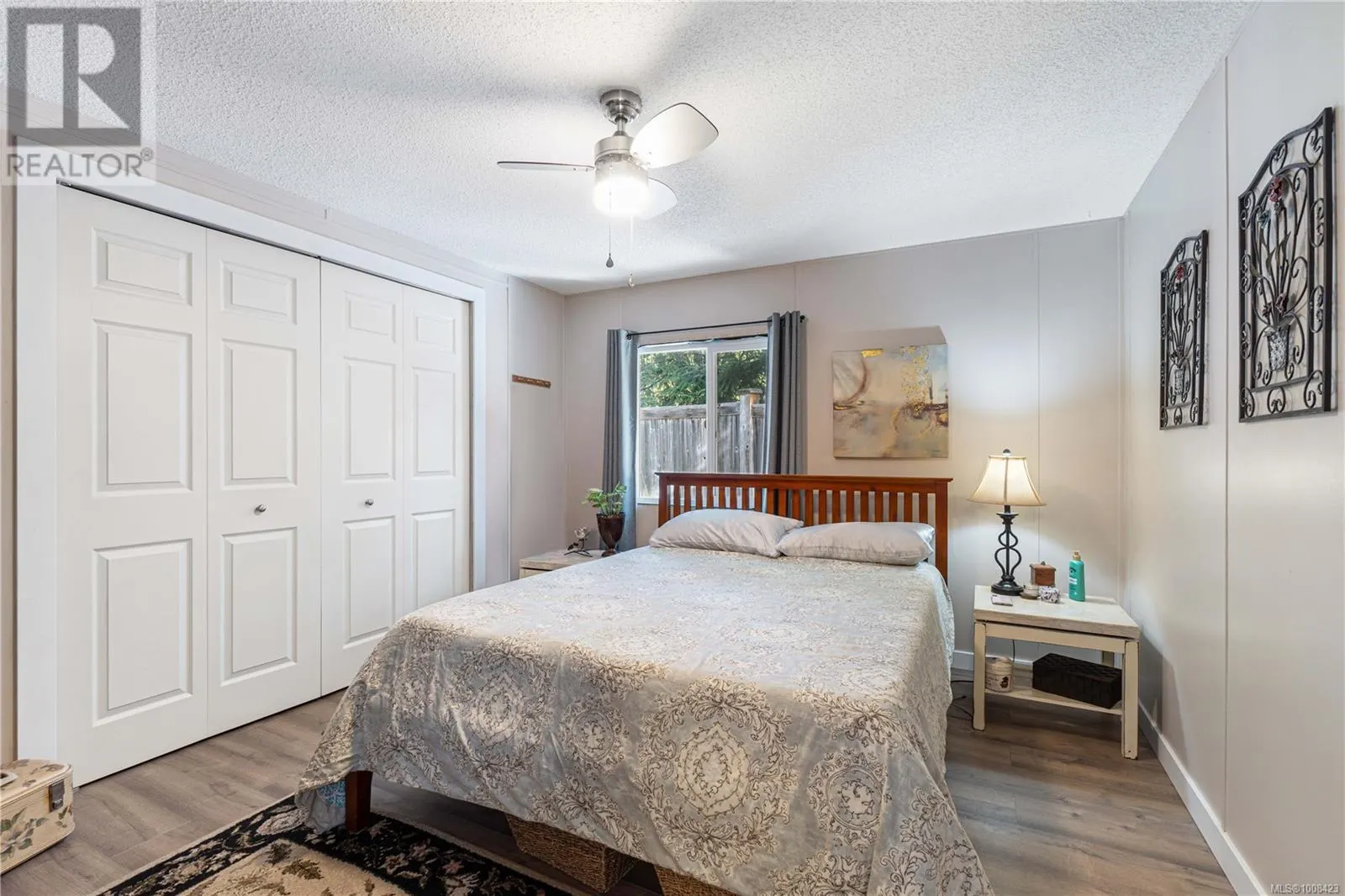 31 1247 Arbutus Rd