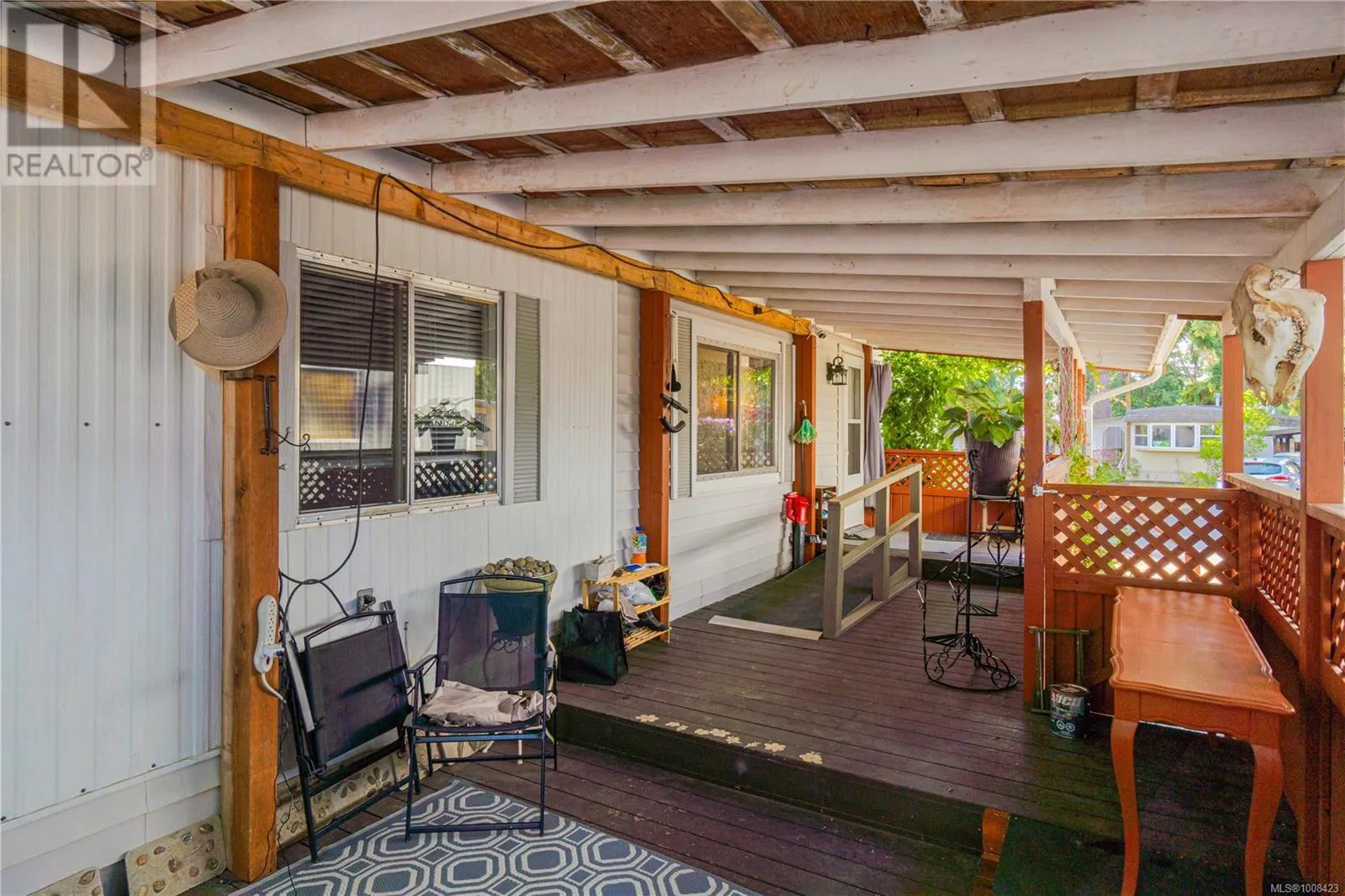 31 1247 Arbutus Rd