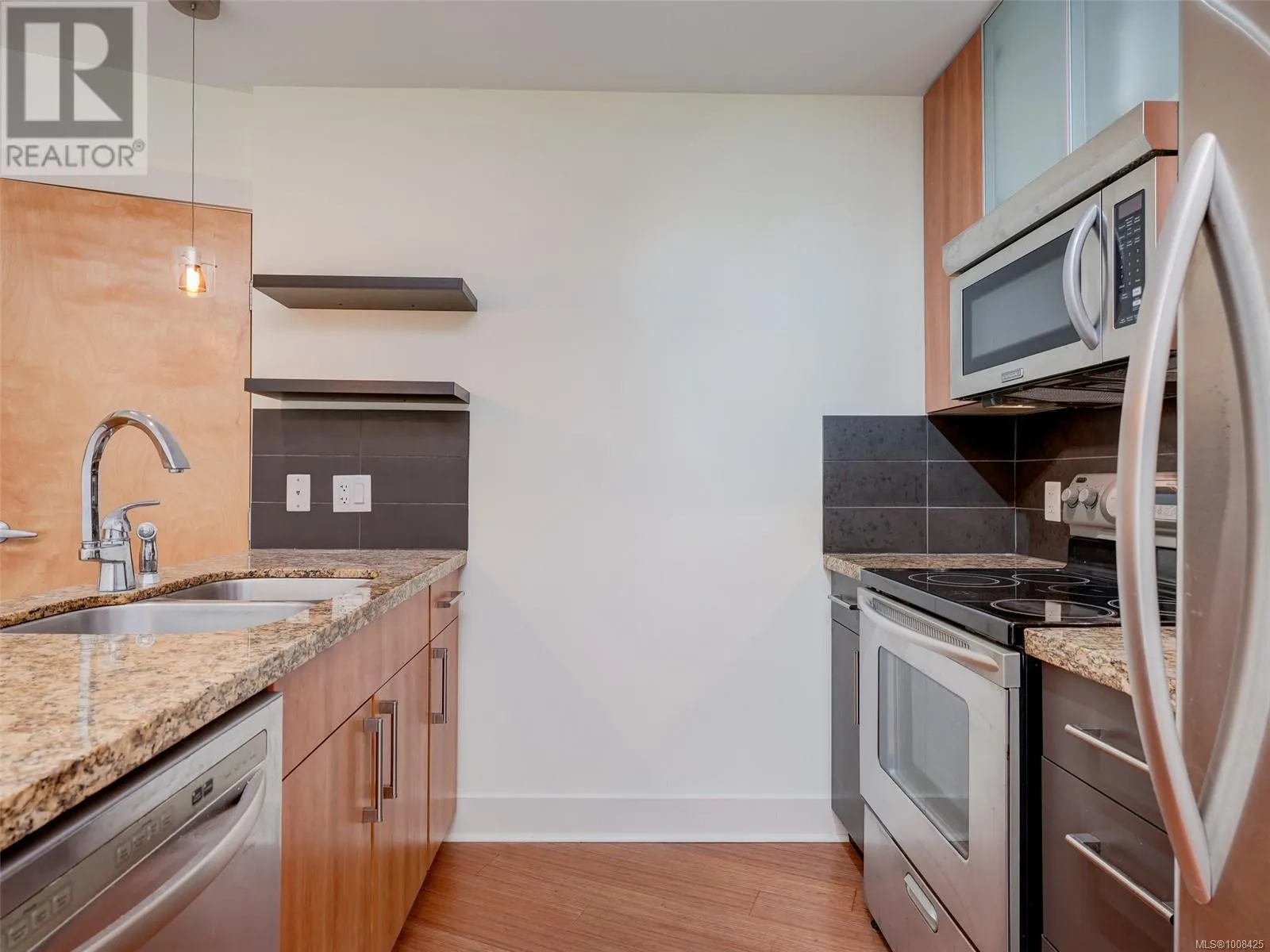 529 2745 Veterans Memorial Pkwy