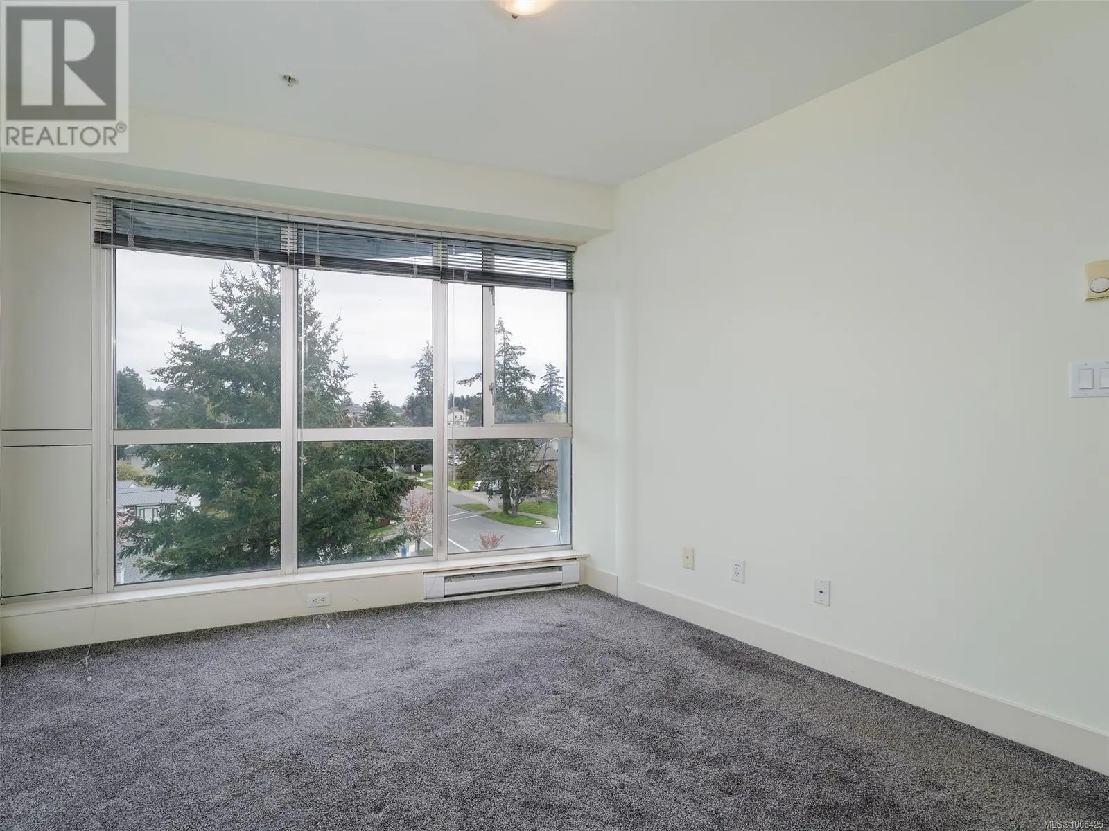 529 2745 Veterans Memorial Pkwy