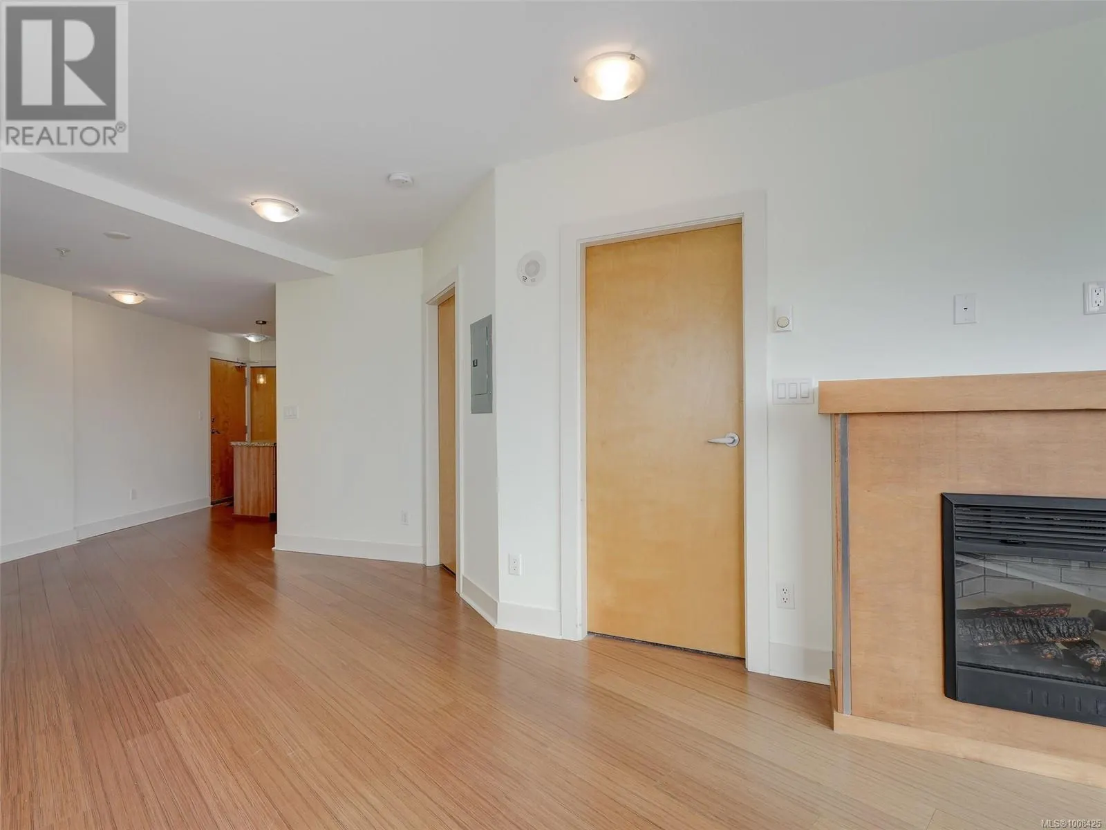 529 2745 Veterans Memorial Pkwy