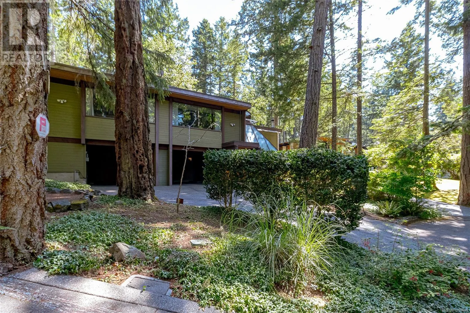 4487 Shadywood Pl