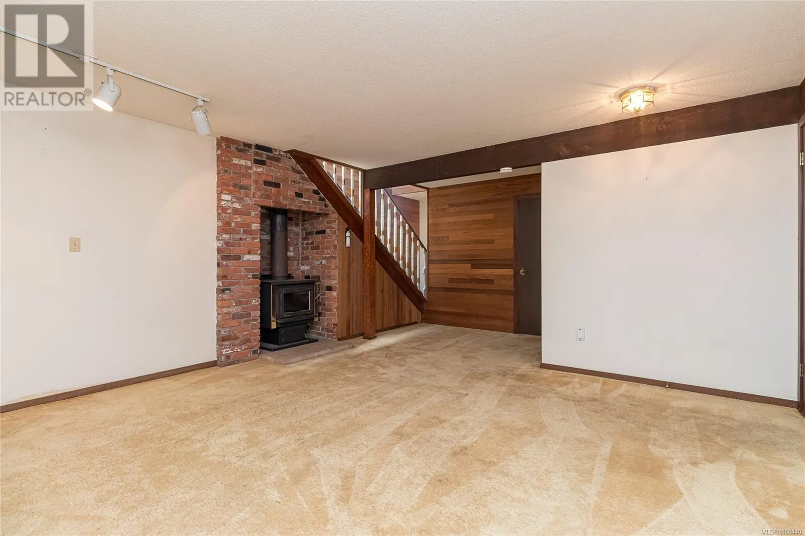 4487 Shadywood Pl