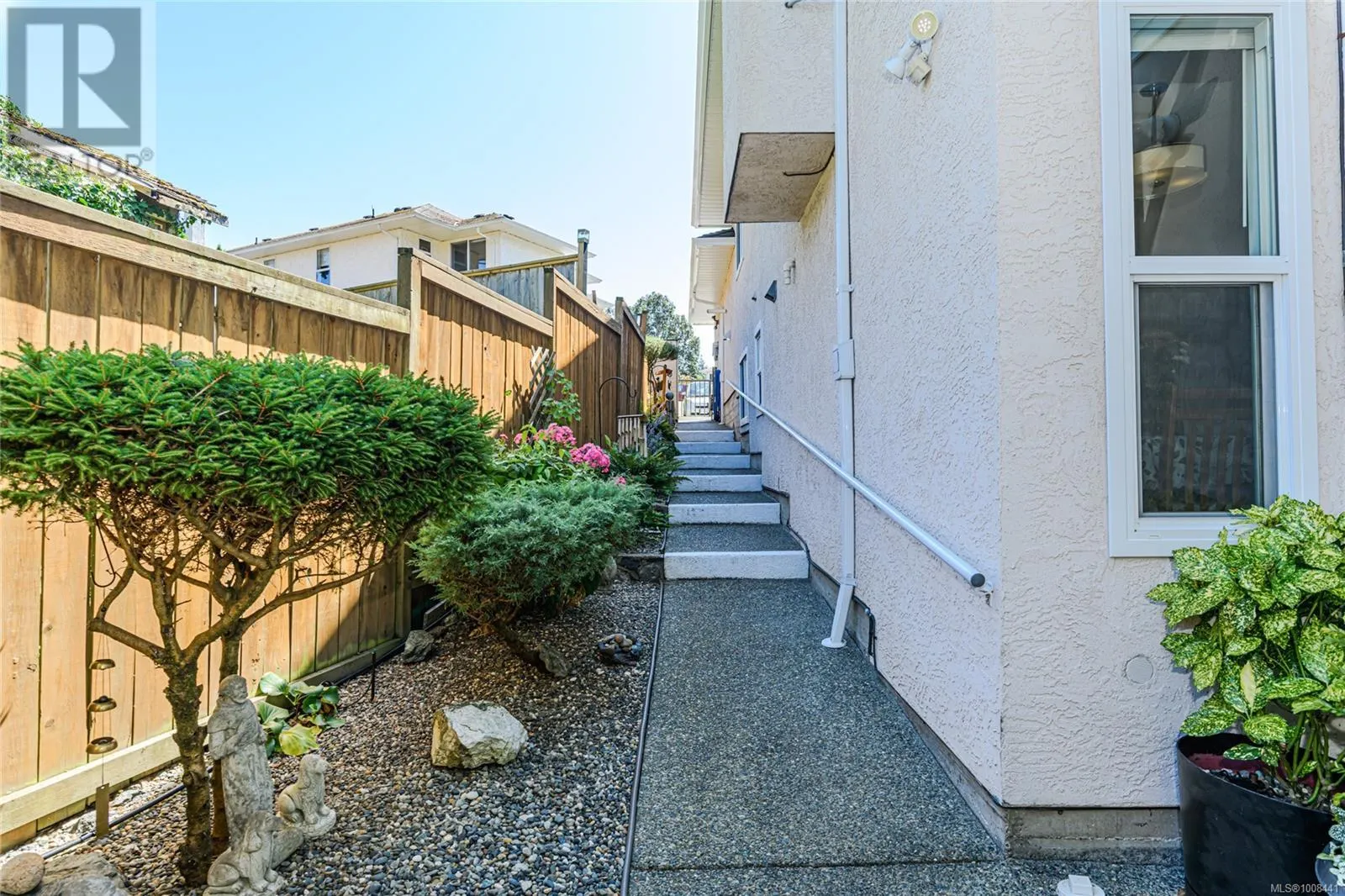 1294 Carmichael Crt