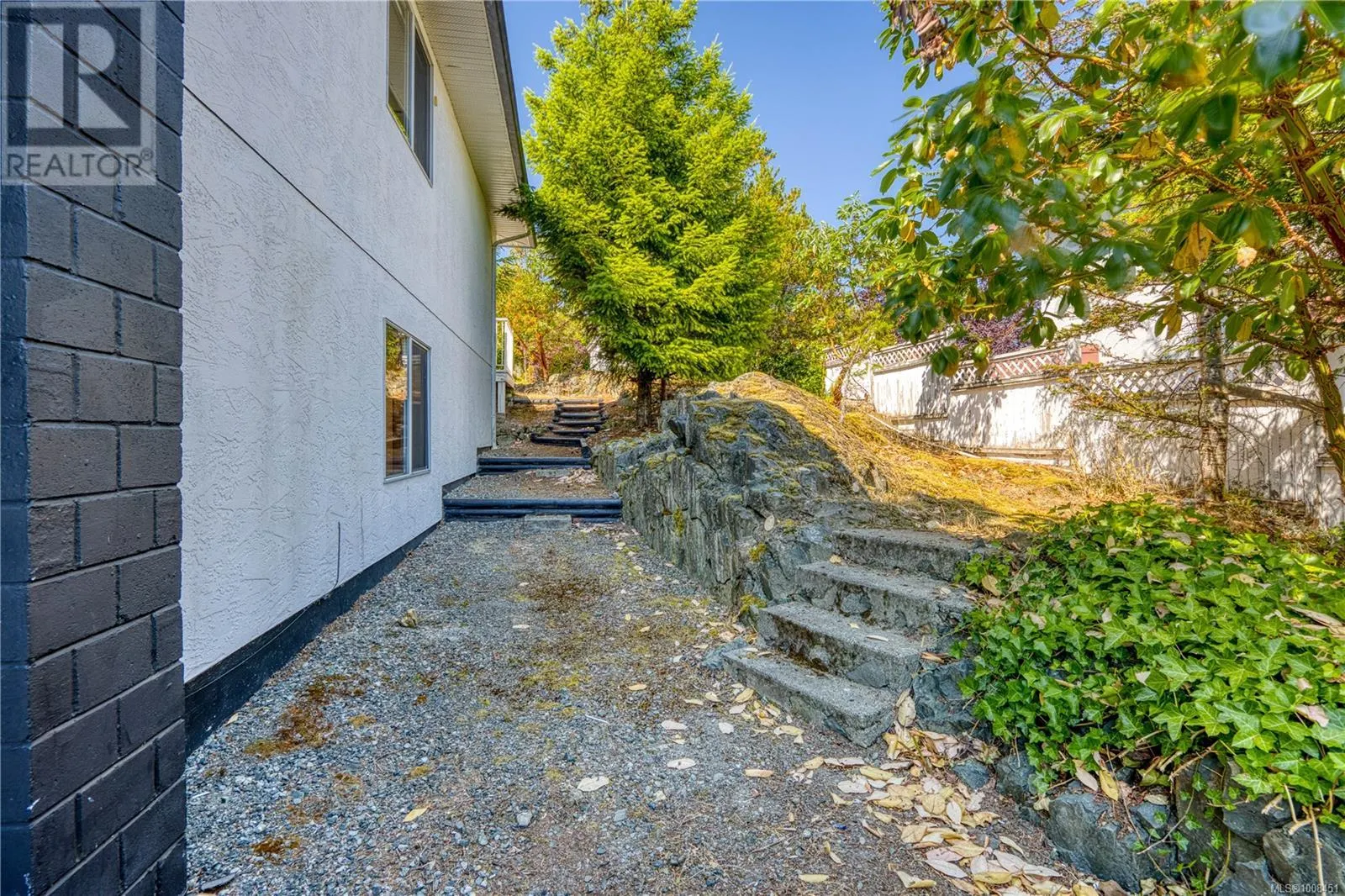 369 Trinity Dr