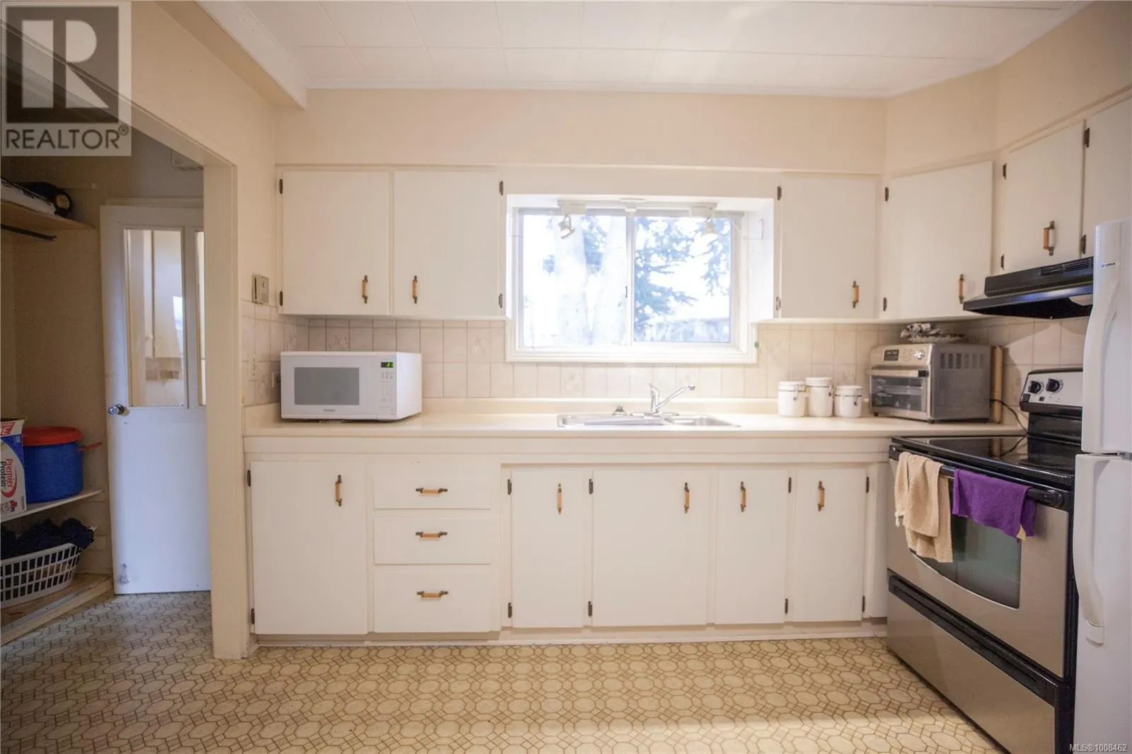 4567 West Saanich Rd