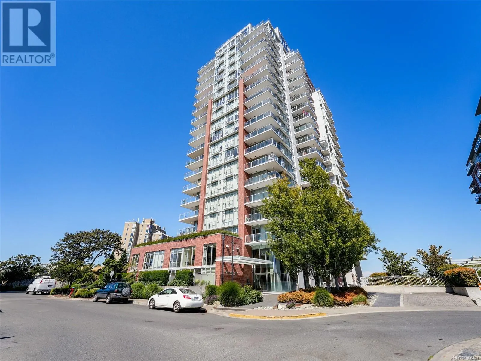 1705 83 Saghalie Rd
