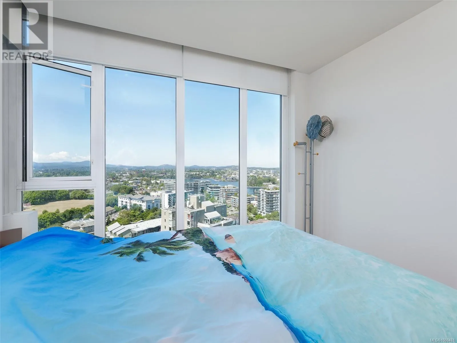 1705 83 Saghalie Rd