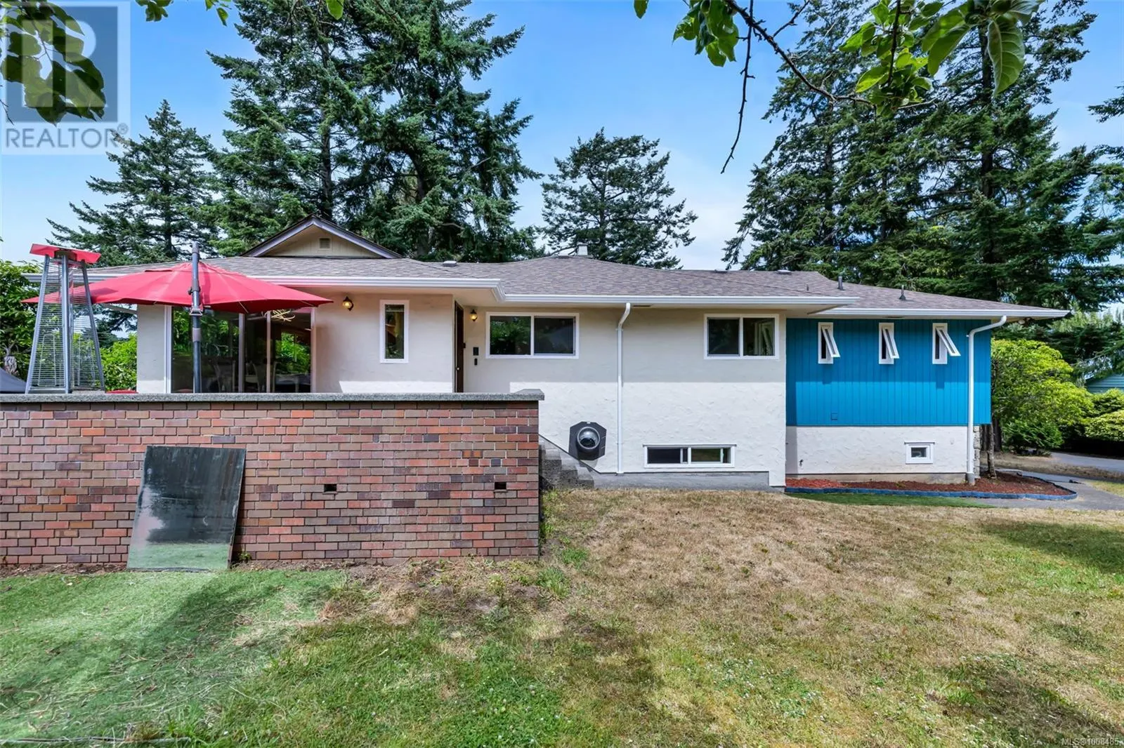 1935 San Juan Ave