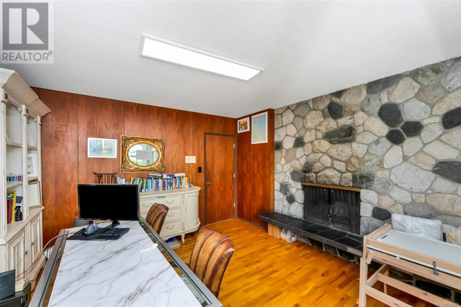 1935 San Juan Ave