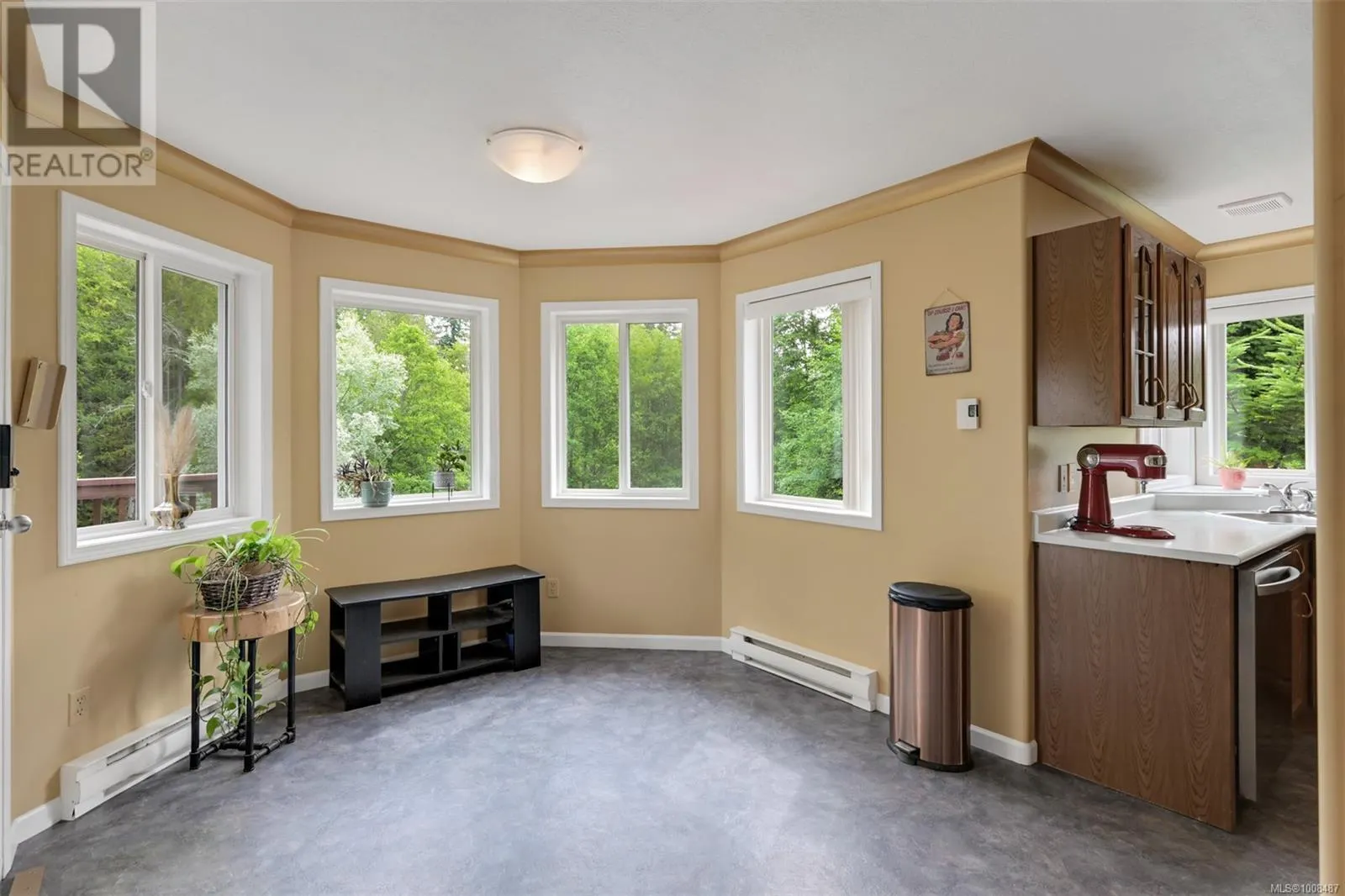 3529 Dougan Dr