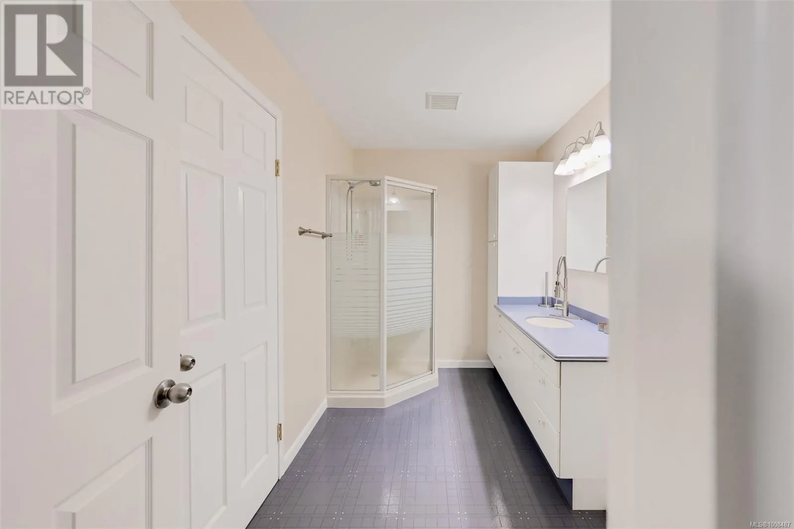 3529 Dougan Dr