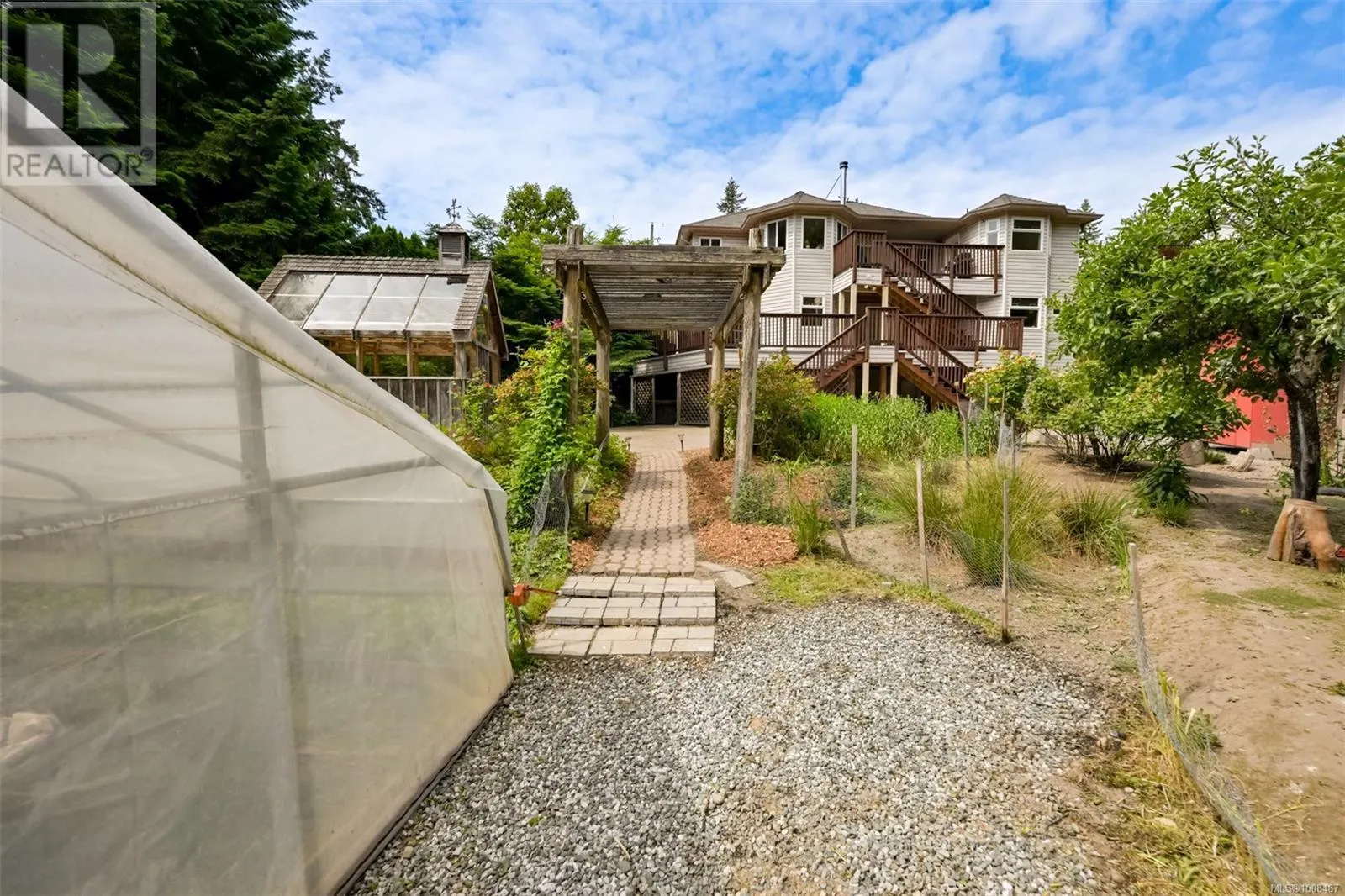 3529 Dougan Dr