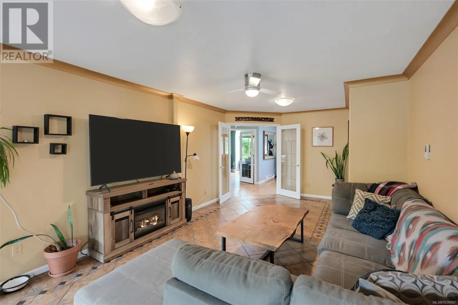 3529 Dougan Dr