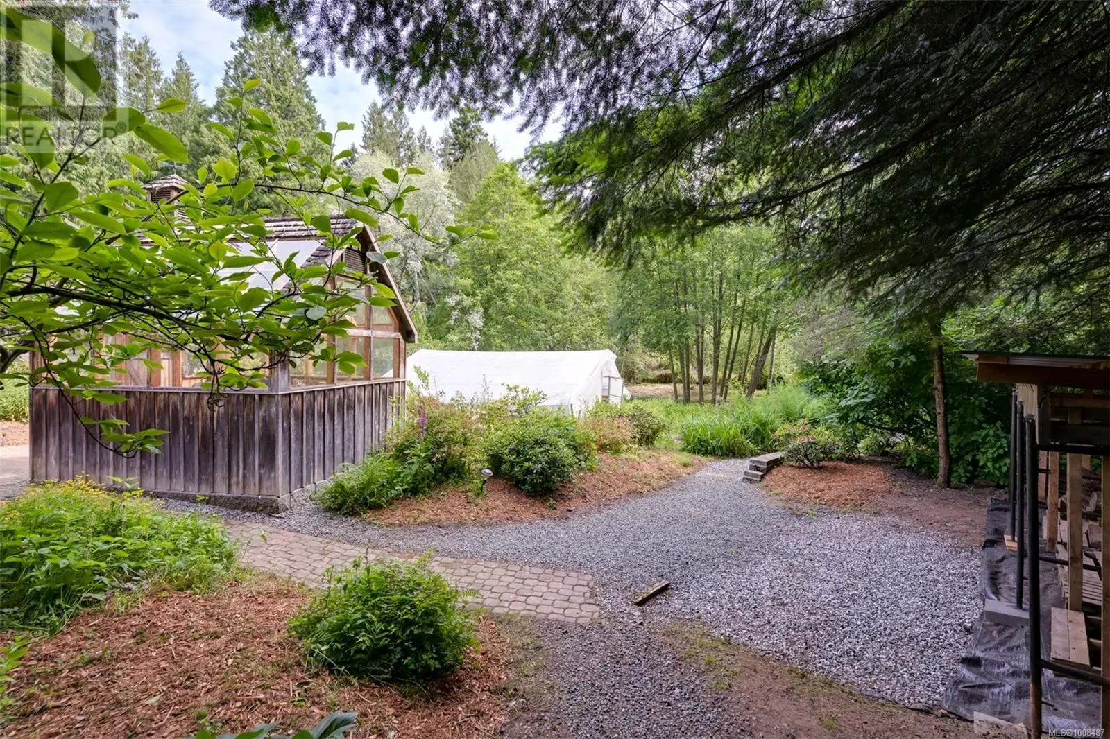 3529 Dougan Dr