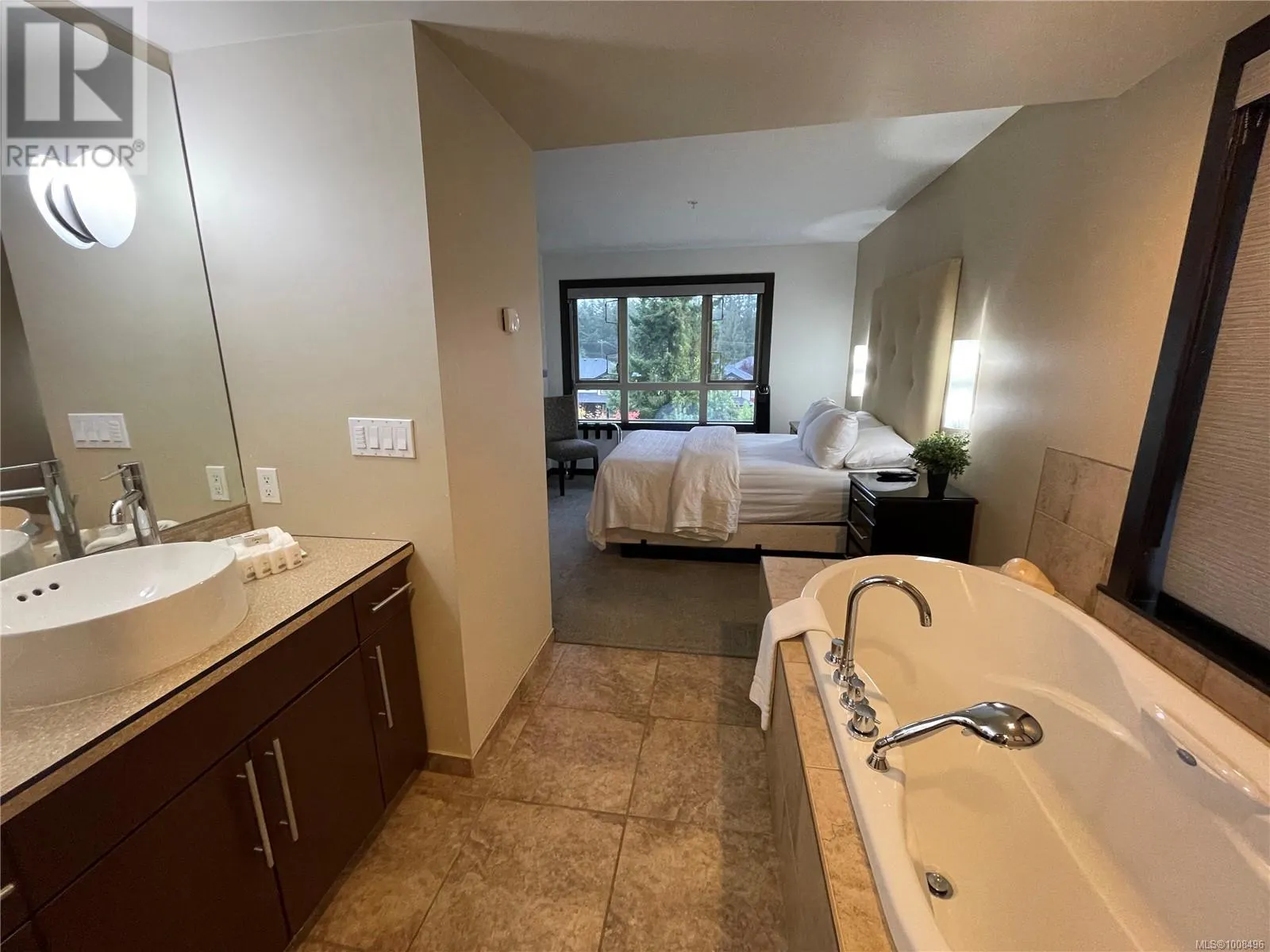 234 1175 Resort Dr