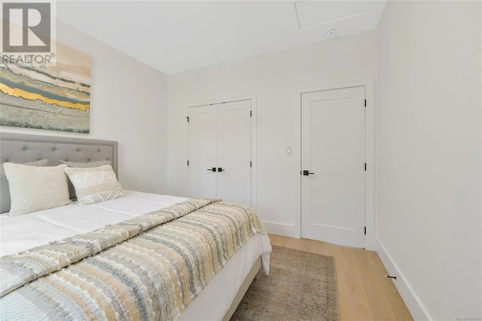 B 928 Falaise Cres