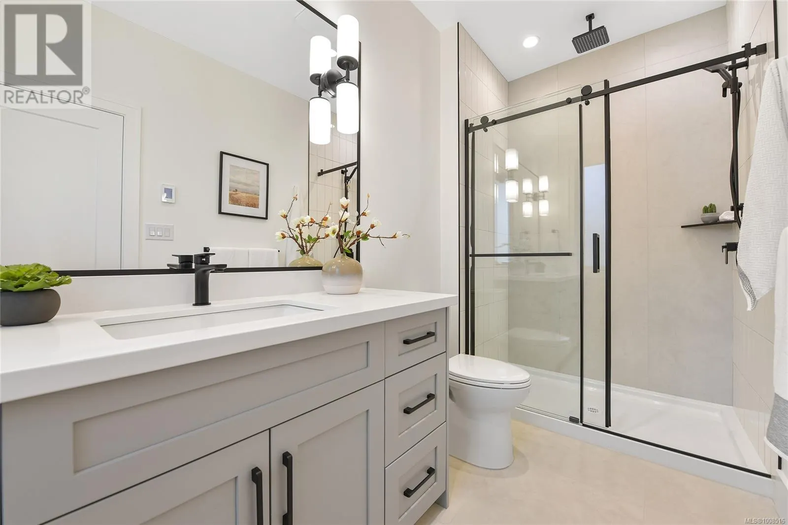 B 928 Falaise Cres