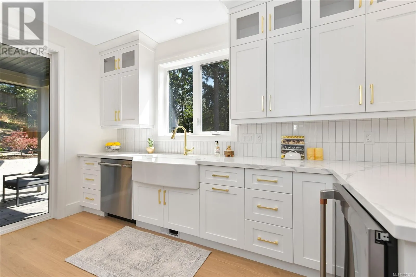 B 928 Falaise Cres