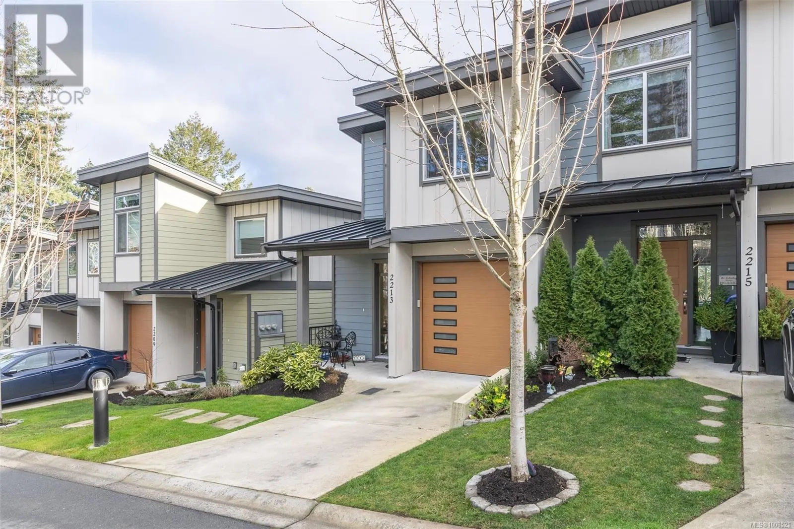 2213 Echo Valley Rise