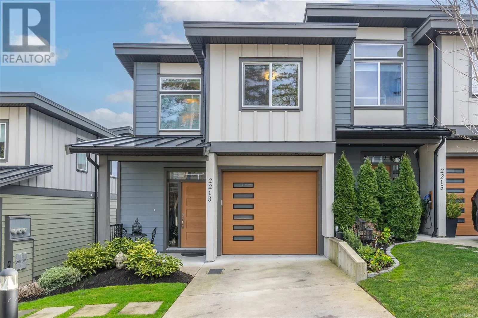 2213 Echo Valley Rise