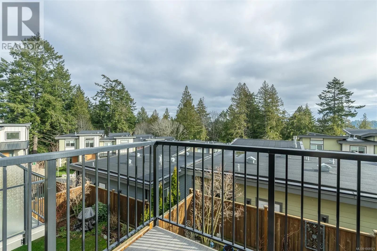 2213 Echo Valley Rise
