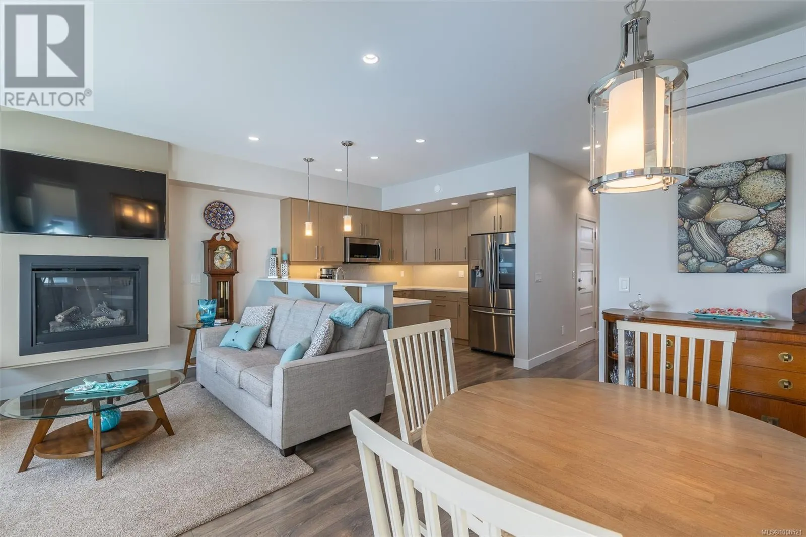 2213 Echo Valley Rise