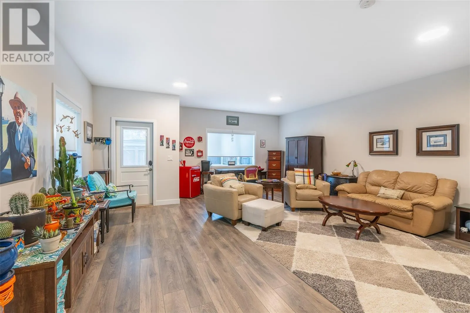 2213 Echo Valley Rise