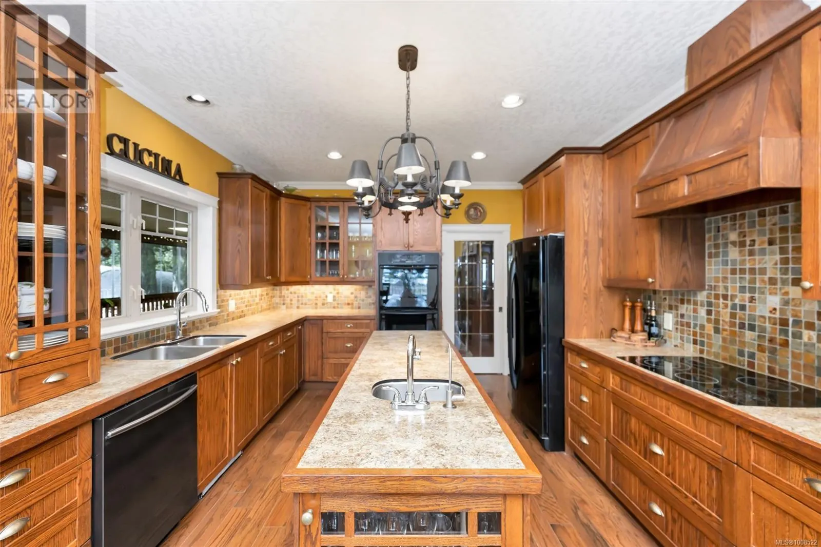 700 Cains Way