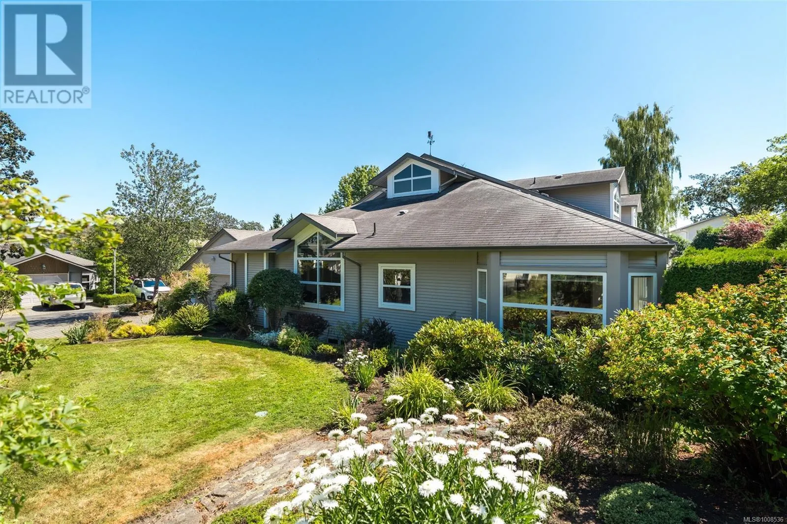 23 3633 Cedar Hill Rd