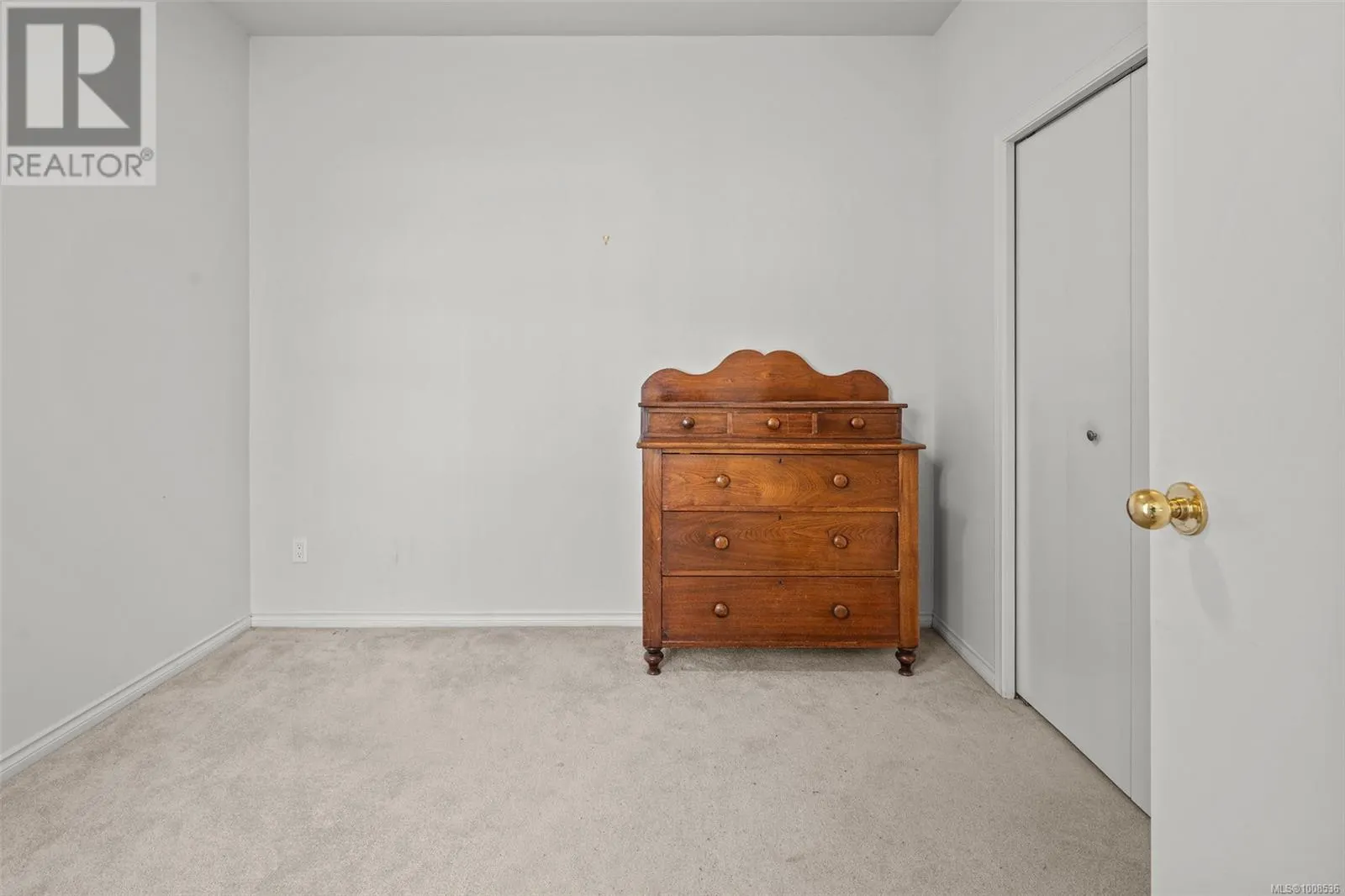 23 3633 Cedar Hill Rd
