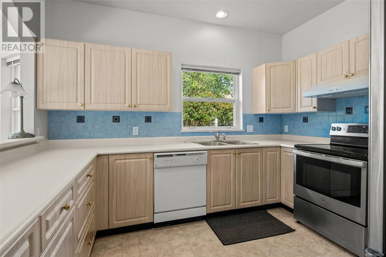 23 3633 Cedar Hill Rd