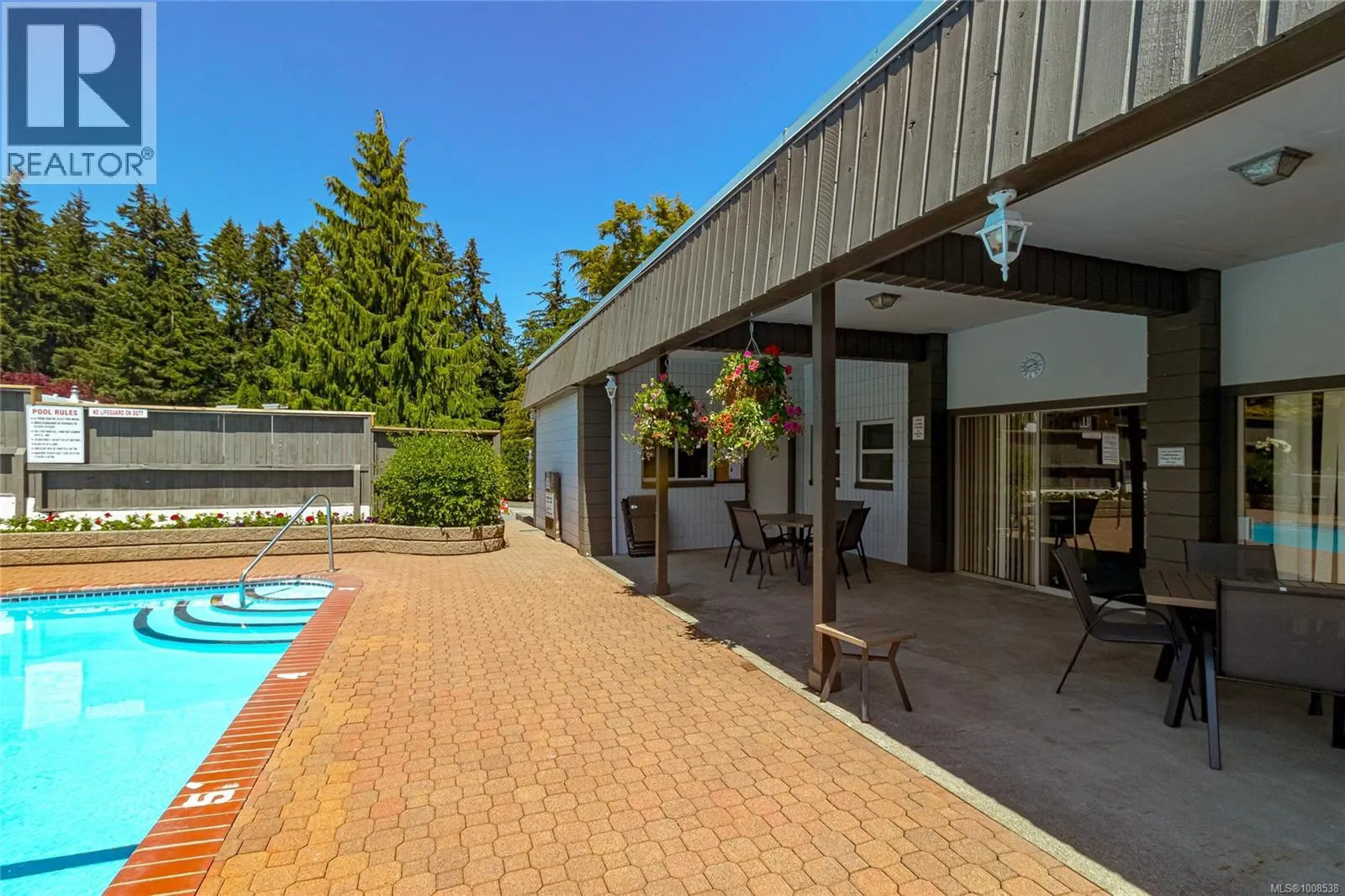 52 10980 Westdowne Rd