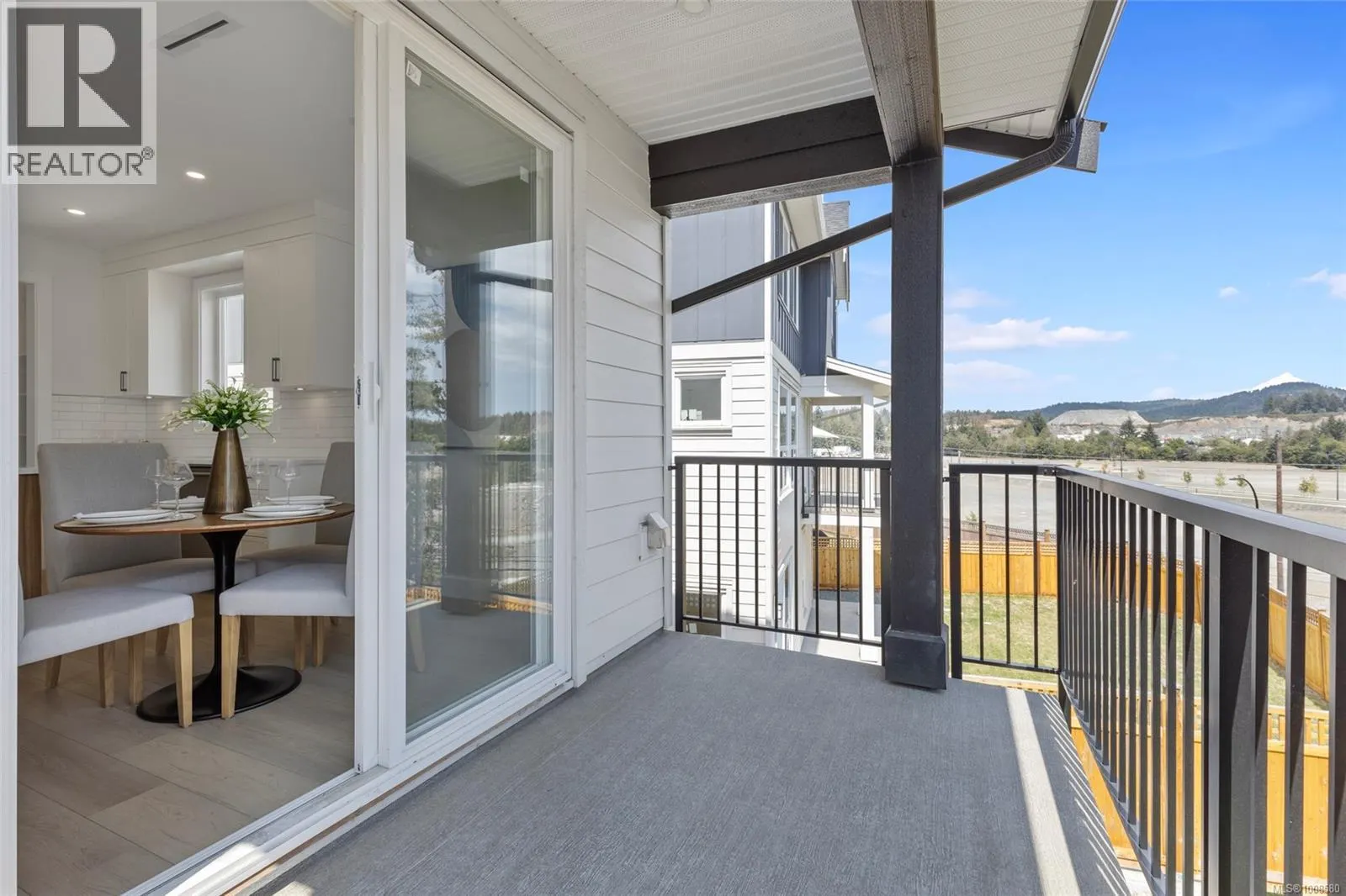 2339 Swallow Pl